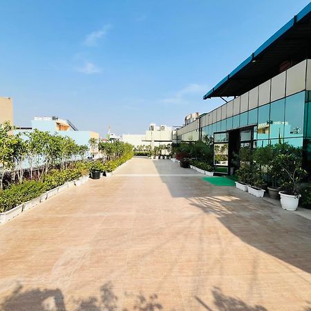 ทรีโบ แอร์พอร์ต แกรนด์ Hotel นิวเดลี ภายนอก รูปภาพ