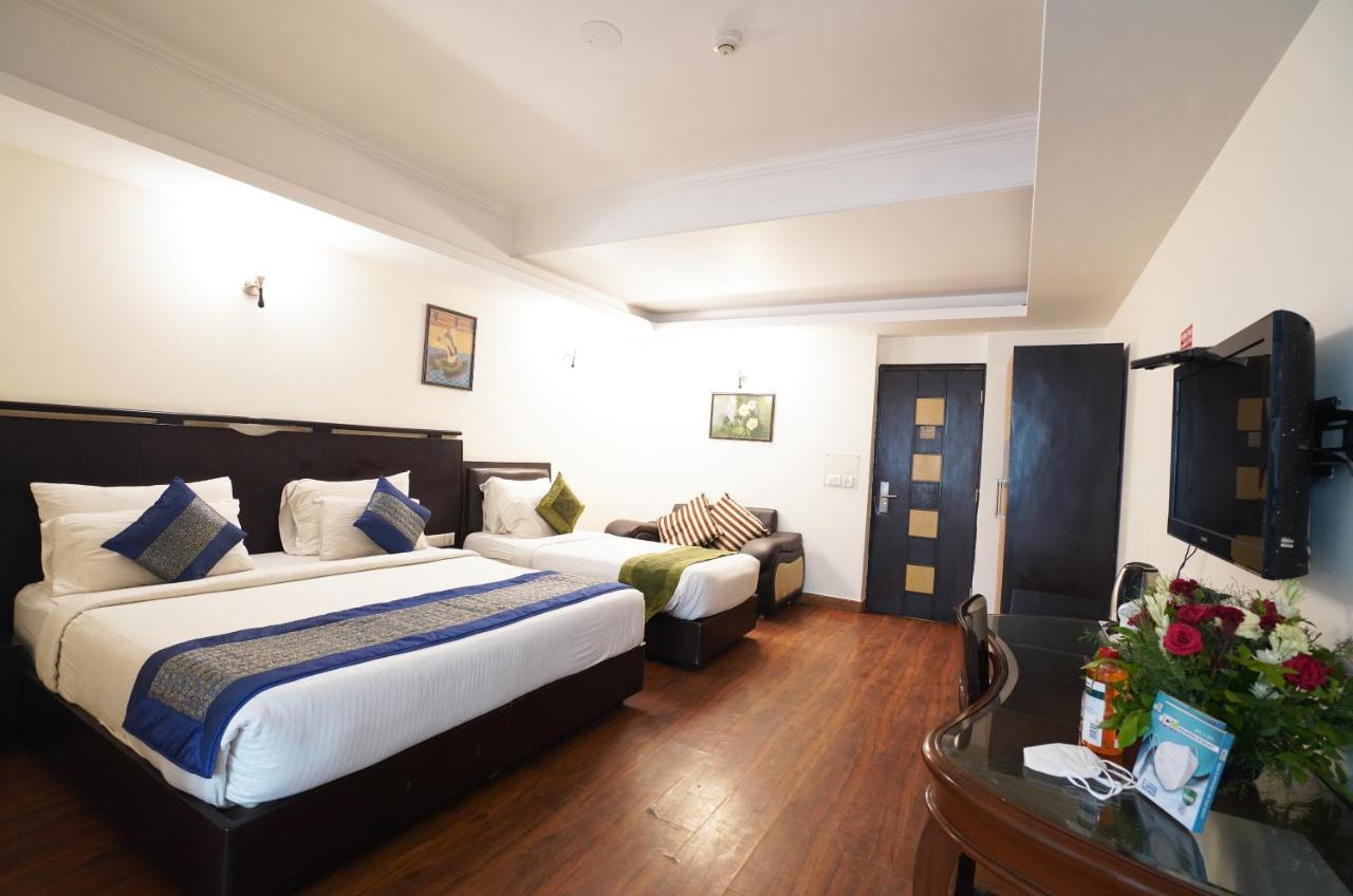 ทรีโบ แอร์พอร์ต แกรนด์ Hotel นิวเดลี ภายนอก รูปภาพ