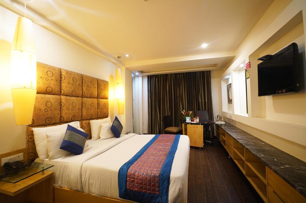 ทรีโบ แอร์พอร์ต แกรนด์ Hotel นิวเดลี ภายนอก รูปภาพ