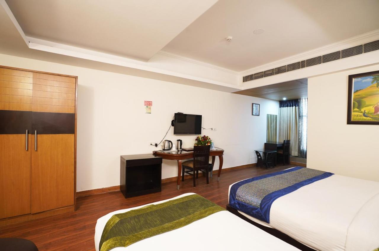 ทรีโบ แอร์พอร์ต แกรนด์ Hotel นิวเดลี ภายนอก รูปภาพ