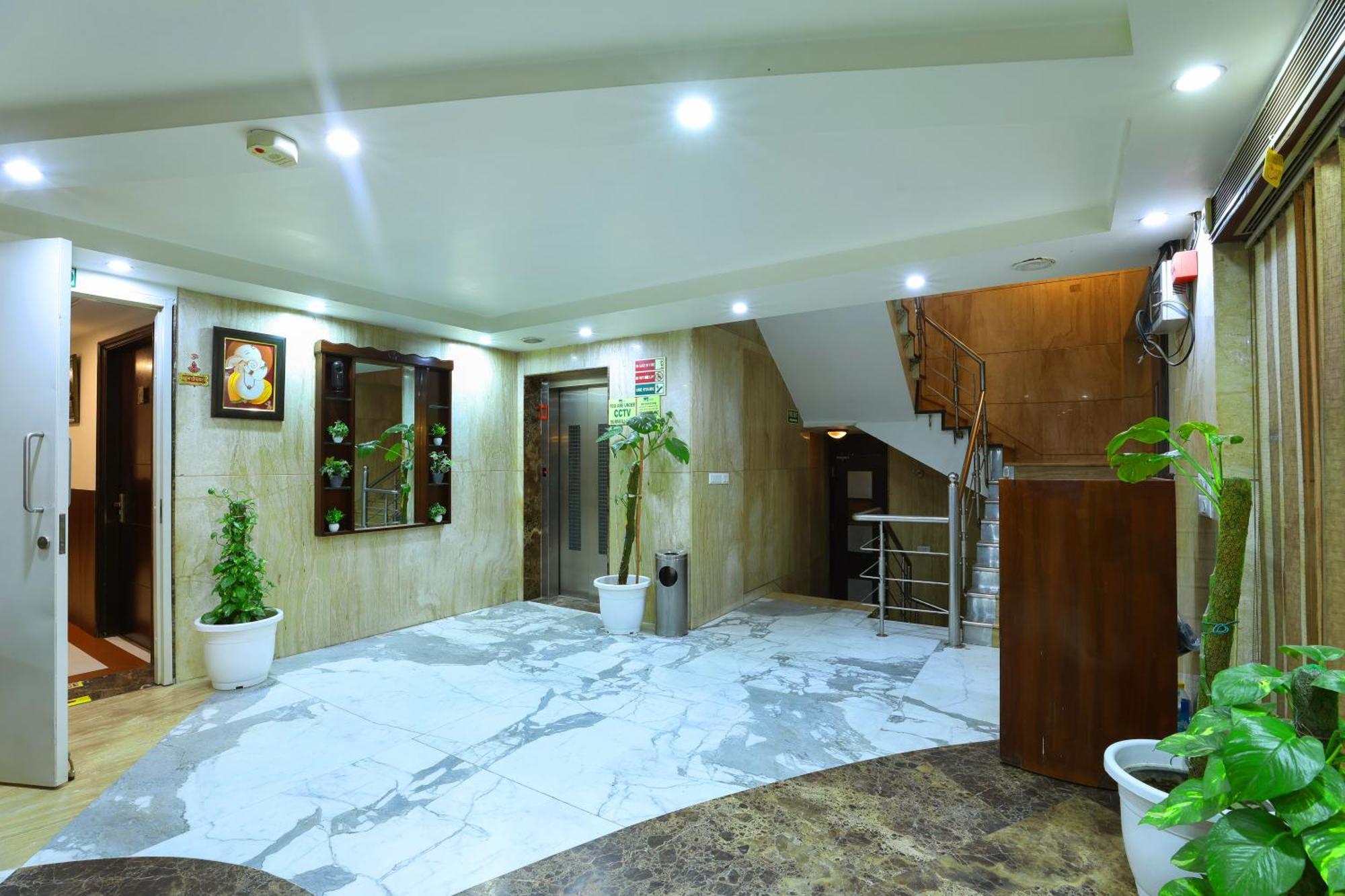 ทรีโบ แอร์พอร์ต แกรนด์ Hotel นิวเดลี ภายนอก รูปภาพ