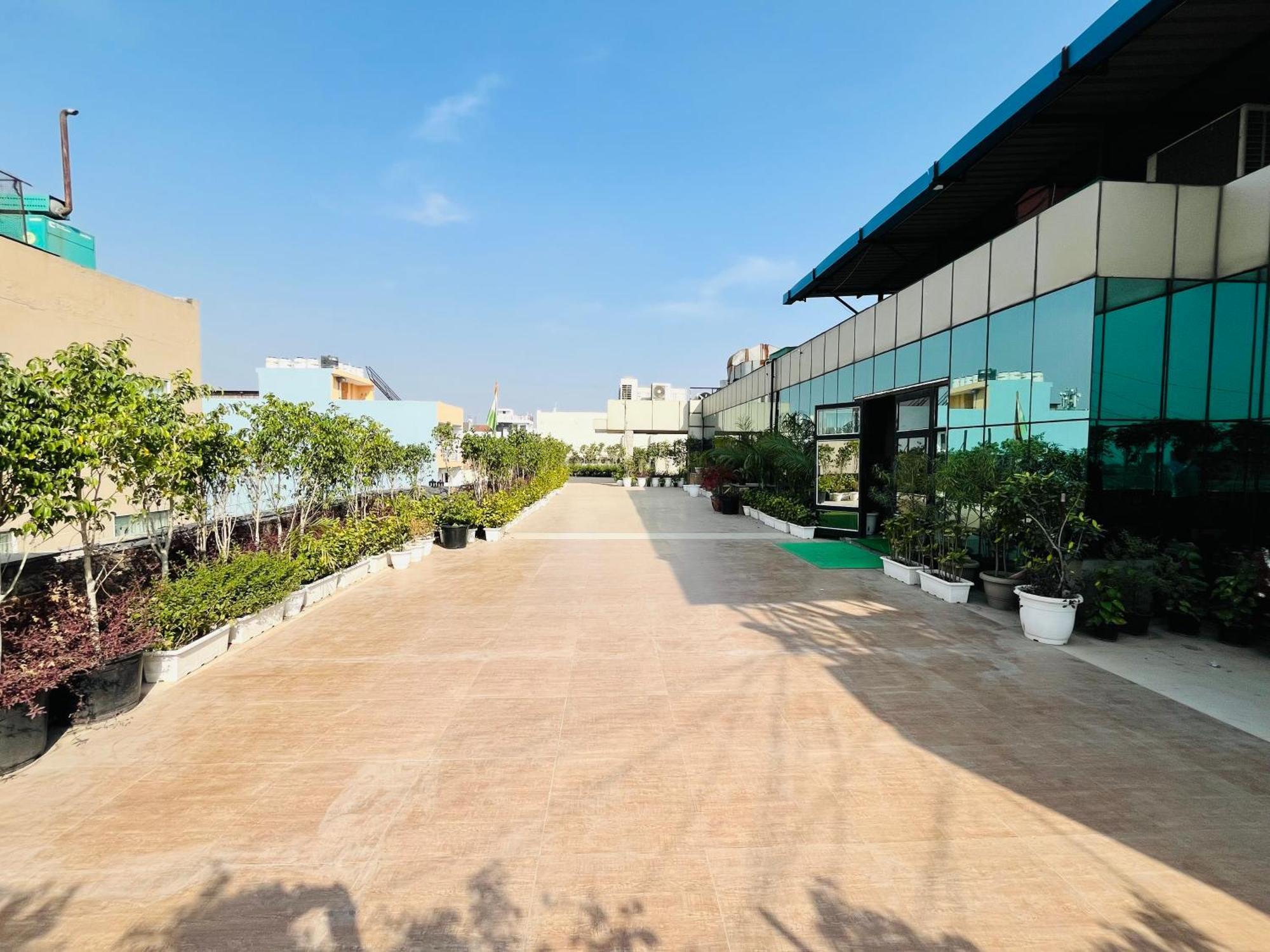 ทรีโบ แอร์พอร์ต แกรนด์ Hotel นิวเดลี ภายนอก รูปภาพ