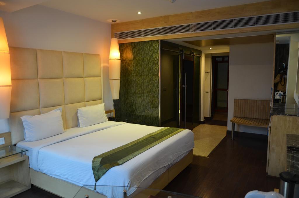 ทรีโบ แอร์พอร์ต แกรนด์ Hotel นิวเดลี ภายนอก รูปภาพ