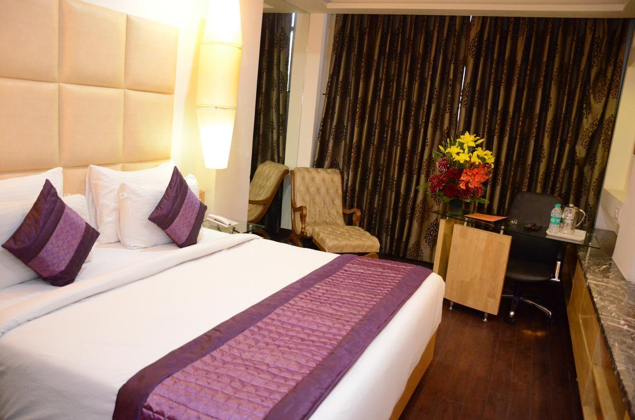 ทรีโบ แอร์พอร์ต แกรนด์ Hotel นิวเดลี ภายนอก รูปภาพ